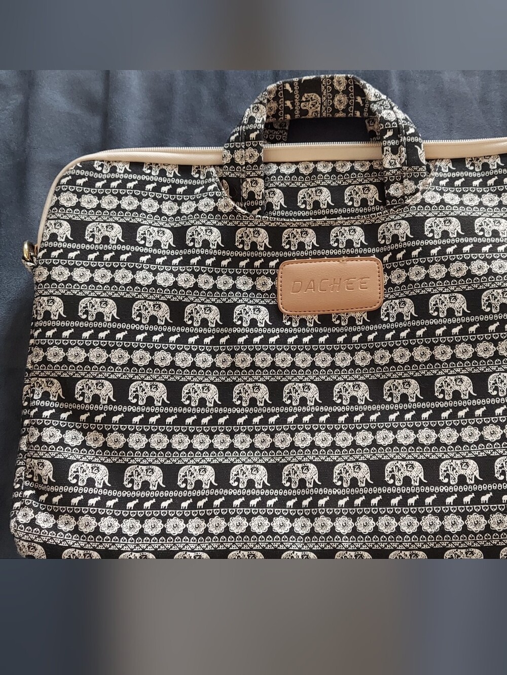 Dachee Black & White Elephant Print Laptop Bag